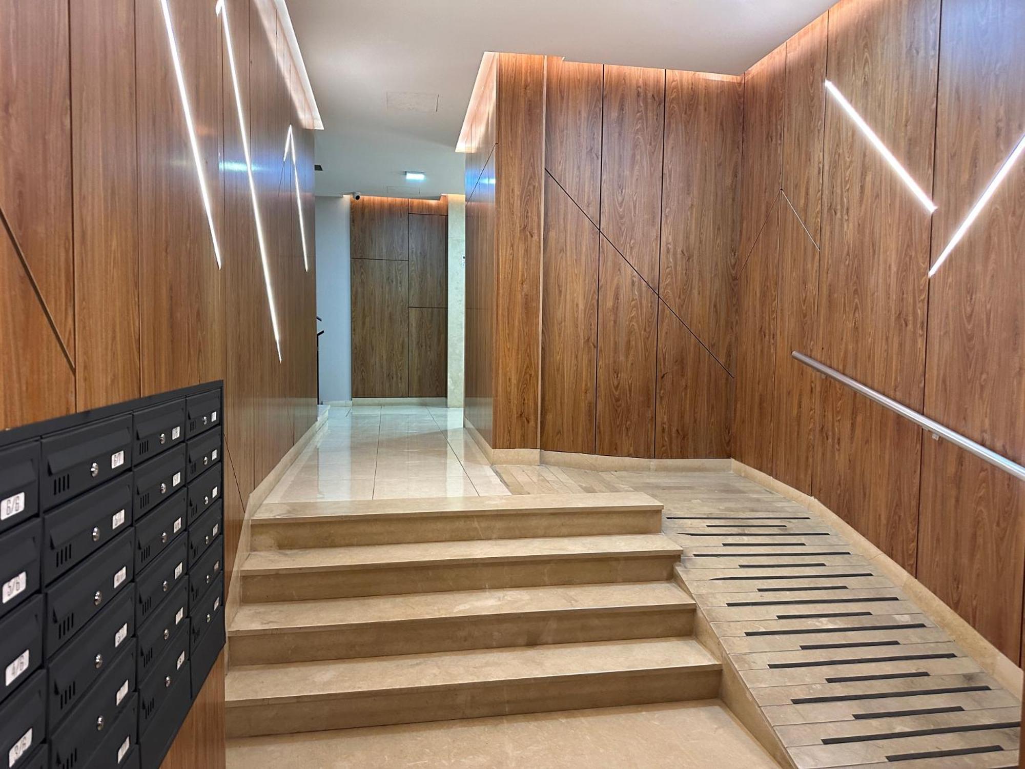 Spacious 2-Bedroom Apartment Near Center Tirana Exterior foto